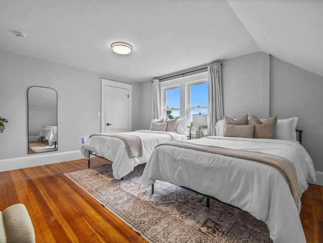 7 Dickson 2, Somerville, MA 02144