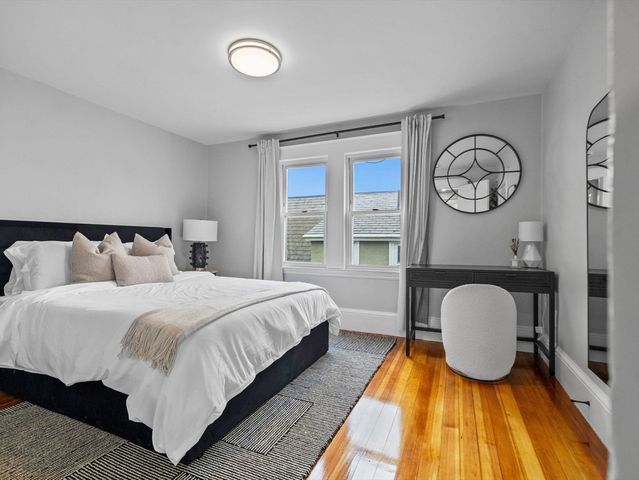 7 Dickson 2, Somerville, MA 02144