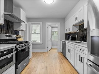 7 Dickson 2, Somerville, MA 02144