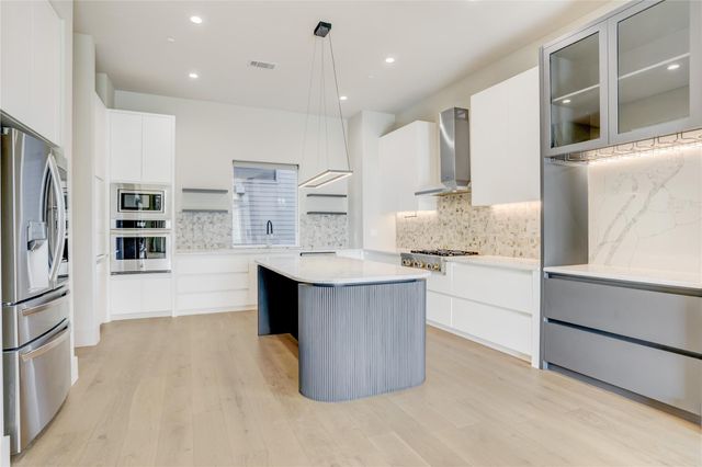 1116 Peden Street, Houston, TX 77006