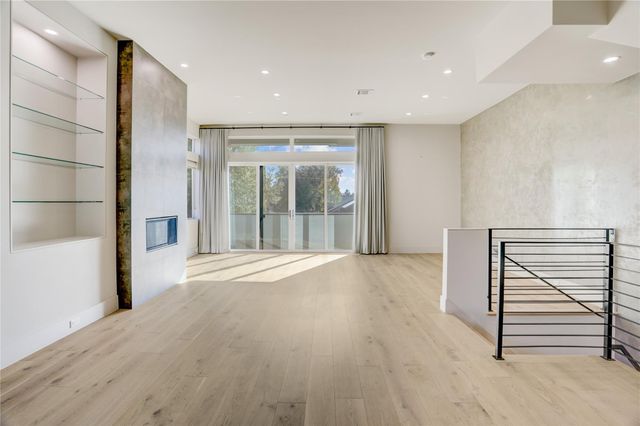 1116 Peden Street, Houston, TX 77006