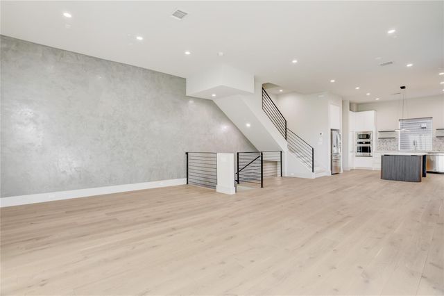 1116 Peden Street, Houston, TX 77006