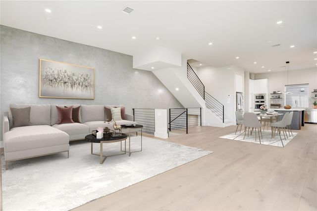 1116 Peden Street, Houston, TX 77006