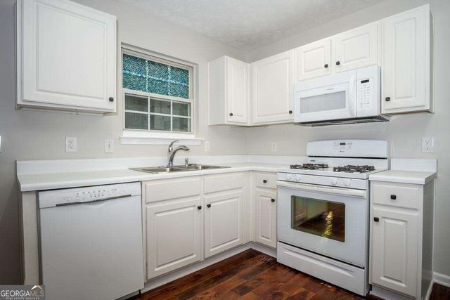 1078 River Plantatio Drive, Woodstock, GA 30188
