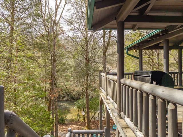 252 Branch Creek Road, Mccaysville, GA 30555