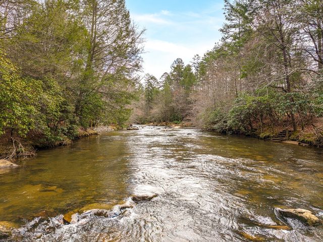 252 Branch Creek Road, Mccaysville, GA 30555