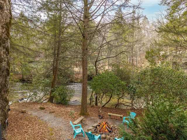 252 Branch Creek Road, Mccaysville, GA 30555