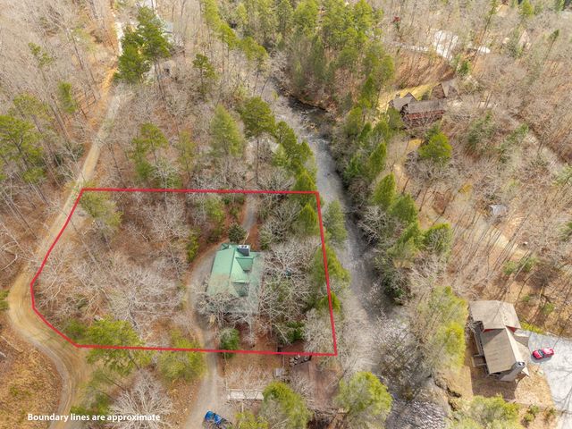 252 Branch Creek Road, Mccaysville, GA 30555