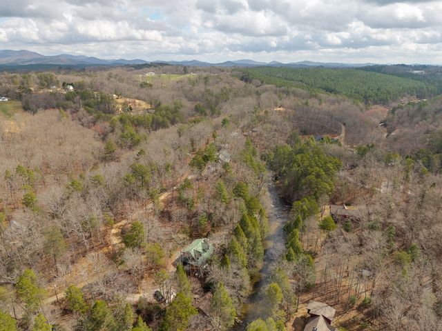 252 Branch Creek Road, Mccaysville, GA 30555