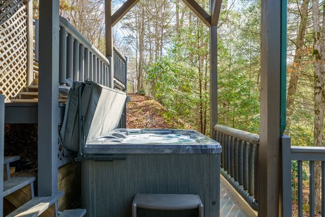 252 Branch Creek Road, Mccaysville, GA 30555