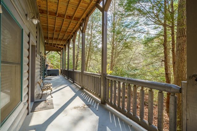 252 Branch Creek Road, Mccaysville, GA 30555