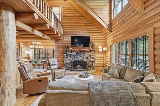 252 Branch Creek Road, Mccaysville, GA 30555