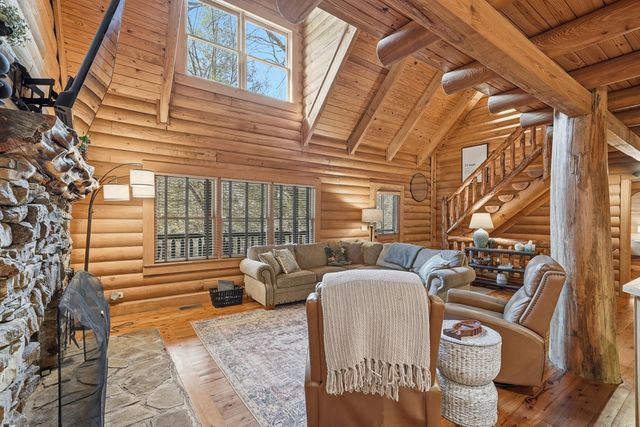 252 Branch Creek Road, Mccaysville, GA 30555