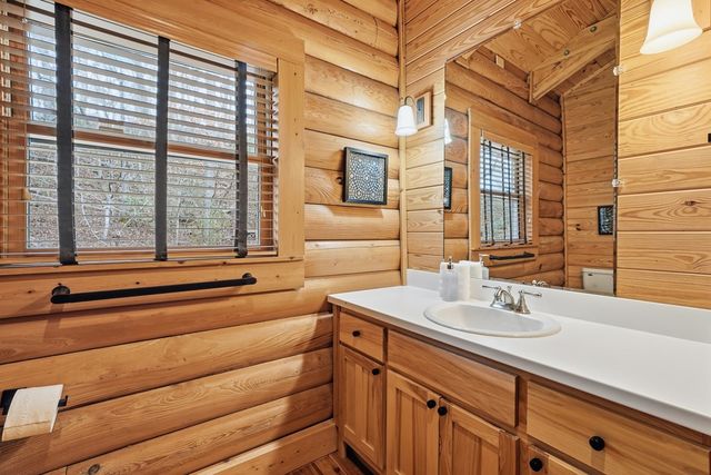 252 Branch Creek Road, Mccaysville, GA 30555