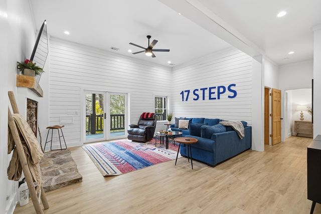 252 Branch Creek Road, Mccaysville, GA 30555