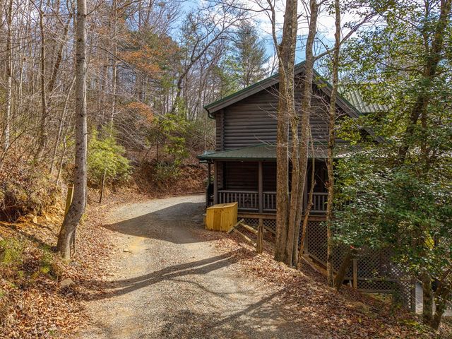 252 Branch Creek Road, Mccaysville, GA 30555