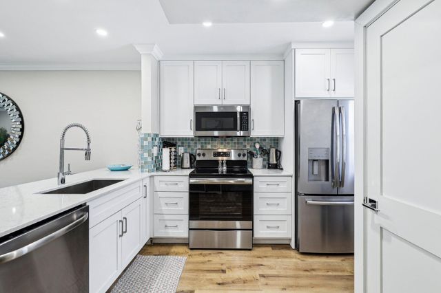 200 E Royal Palm Road 304, Boca Raton, FL 33432