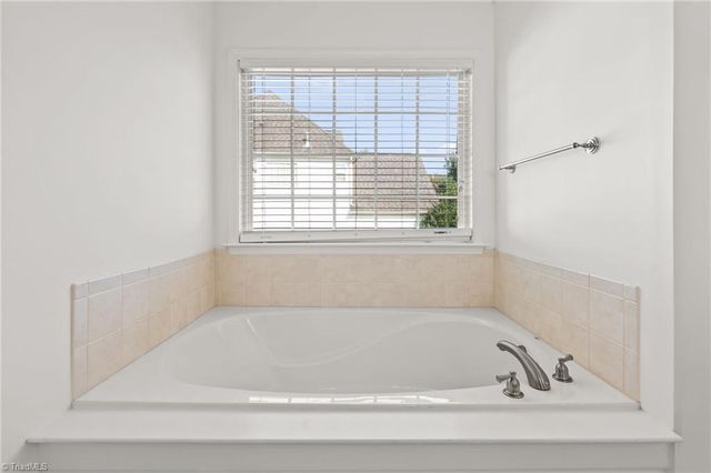 3523 Sagedale Court, High Point, NC 27265
