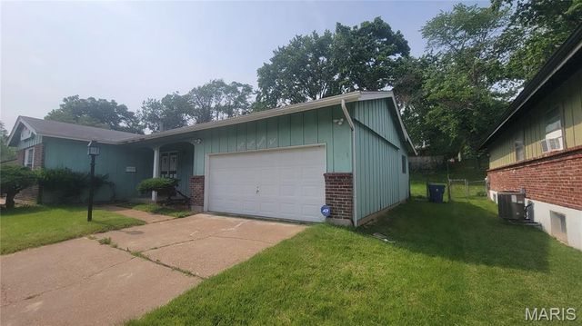 4895 Lockwig Trail, Florissant, MO 63033