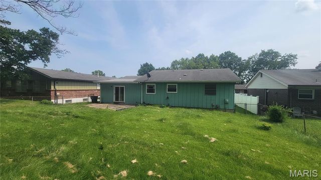 4895 Lockwig Trail, Florissant, MO 63033