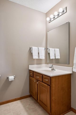 18273 68th Place N, Maple Grove, MN 55311