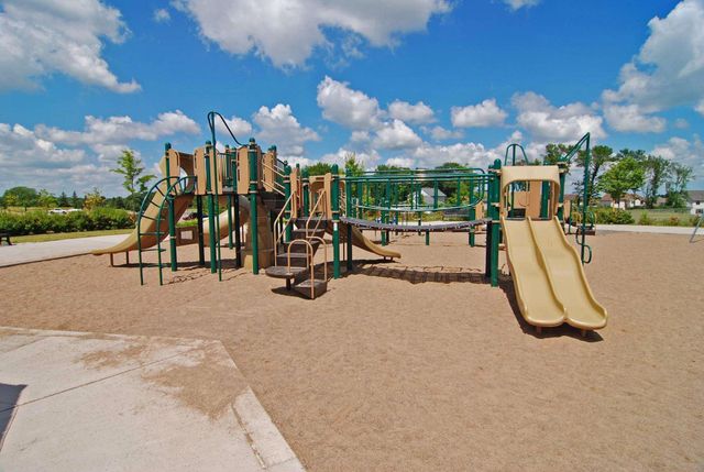 18273 68th Place N, Maple Grove, MN 55311