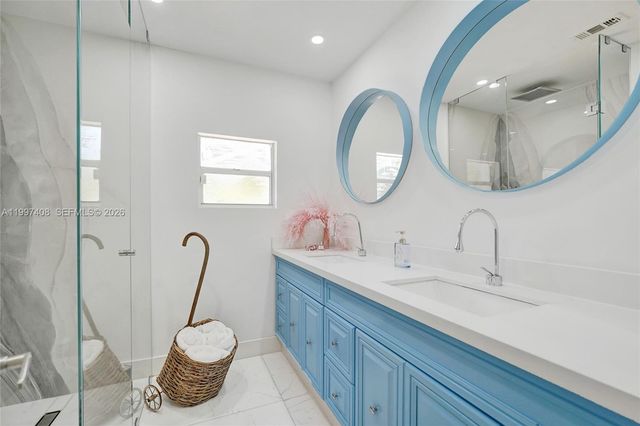 1515 Dewey St, Hollywood, FL 33020