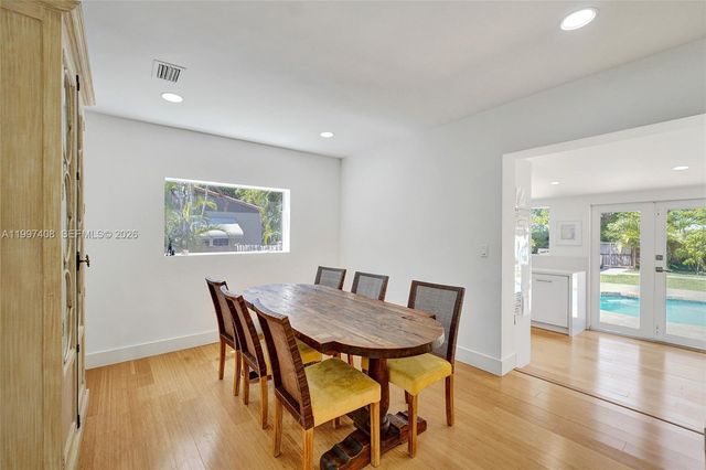 1515 Dewey St, Hollywood, FL 33020