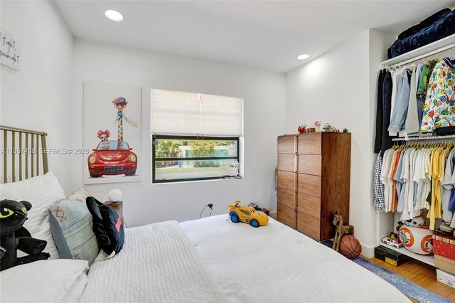 1515 Dewey St, Hollywood, FL 33020