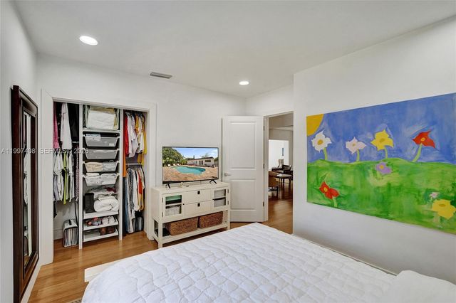 1515 Dewey St, Hollywood, FL 33020