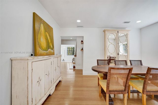 1515 Dewey St, Hollywood, FL 33020