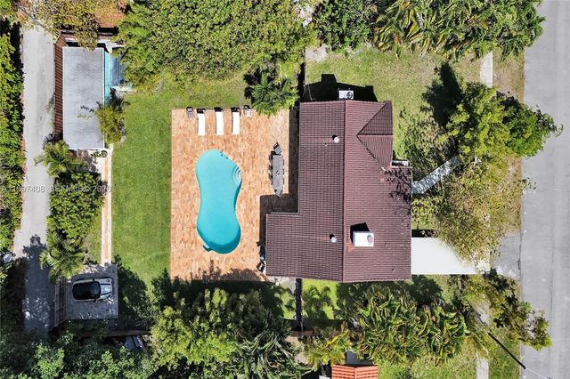 1515 Dewey St, Hollywood, FL 33020