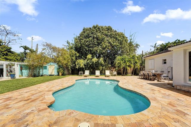 1515 Dewey St, Hollywood, FL 33020