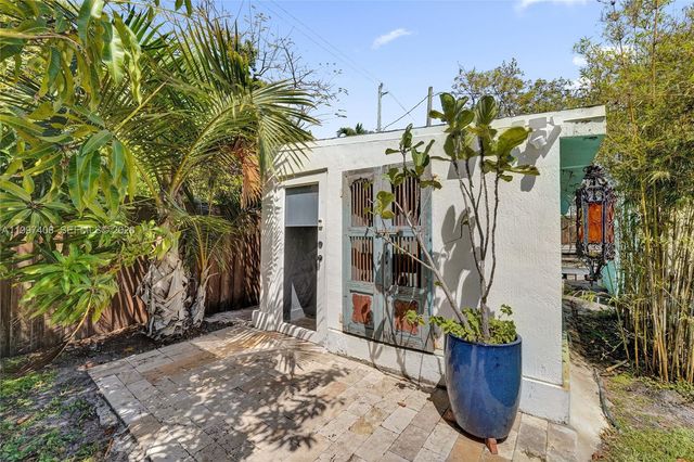 1515 Dewey St, Hollywood, FL 33020