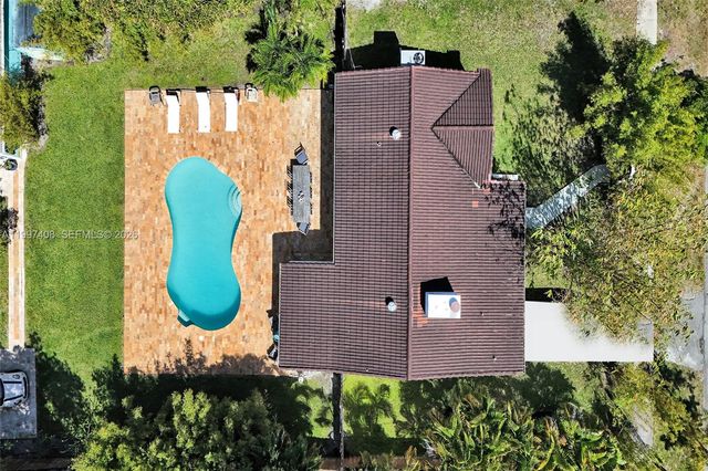 1515 Dewey St, Hollywood, FL 33020