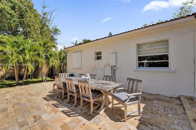 1515 Dewey St, Hollywood, FL 33020