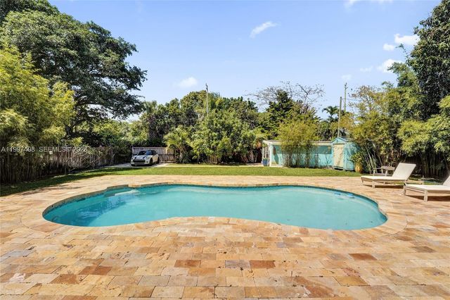 1515 Dewey St, Hollywood, FL 33020