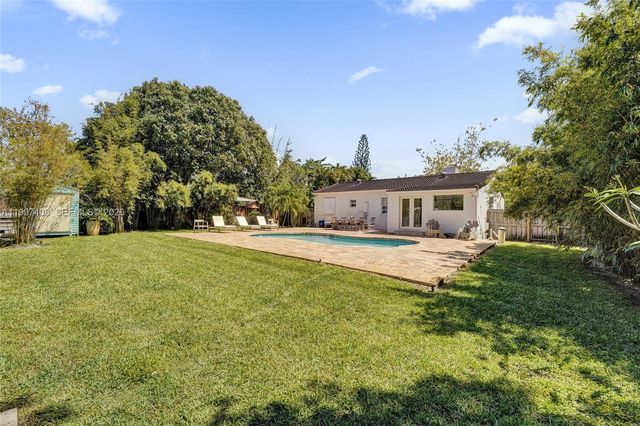 1515 Dewey St, Hollywood, FL 33020