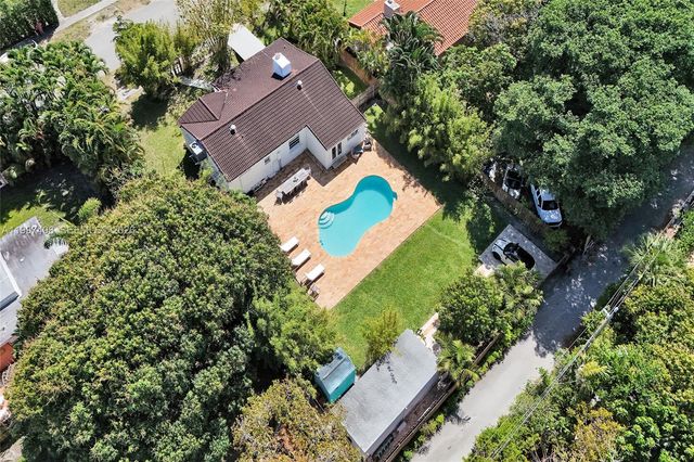 1515 Dewey St, Hollywood, FL 33020