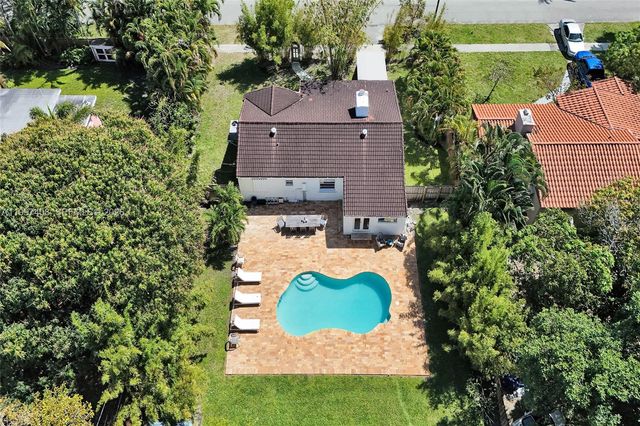 1515 Dewey St, Hollywood, FL 33020