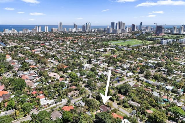 1515 Dewey St, Hollywood, FL 33020