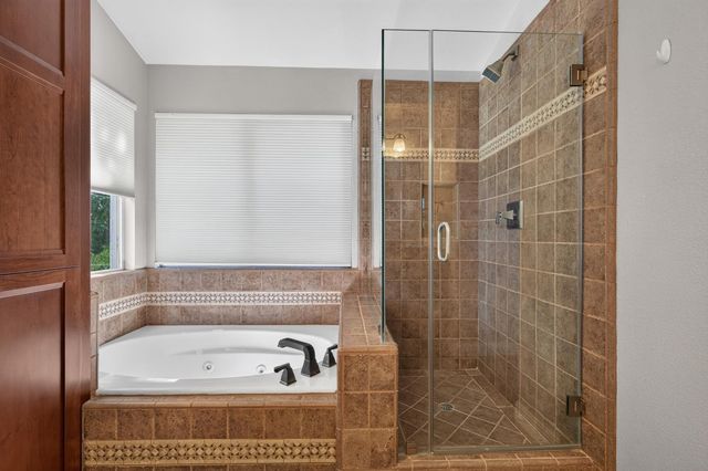 4231 Pinehurst Cir, Stockton, CA 95219