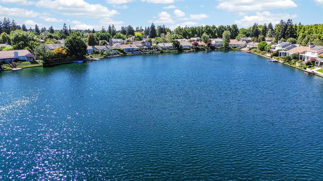 4231 Pinehurst Cir, Stockton, CA 95219