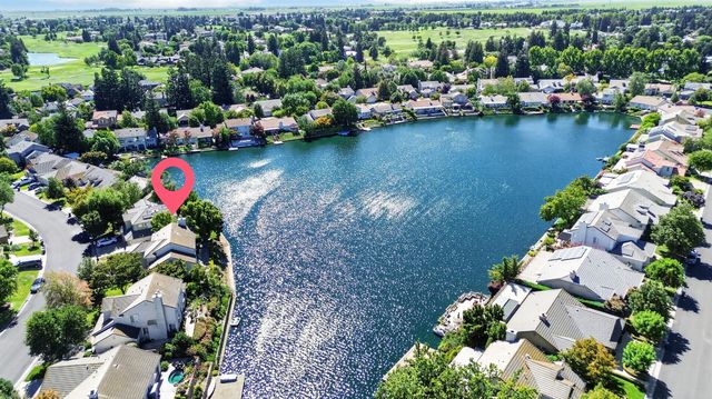 4231 Pinehurst Cir, Stockton, CA 95219