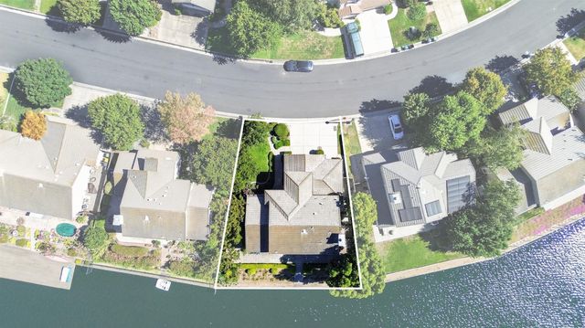 4231 Pinehurst Cir, Stockton, CA 95219