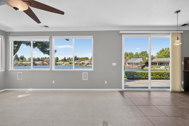 4231 Pinehurst Cir, Stockton, CA 95219