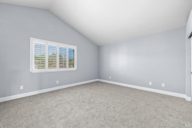 1820 Howard Dr, Windsor, CA 95492