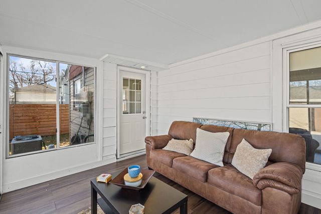 9301 S 54th Court, Oak Lawn, IL 60453