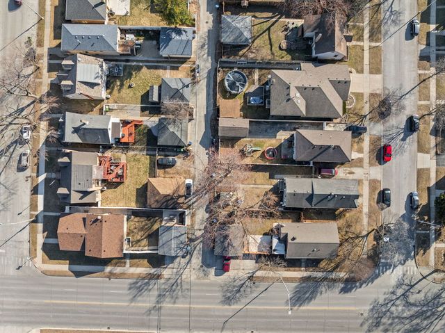 9301 S 54th Court, Oak Lawn, IL 60453