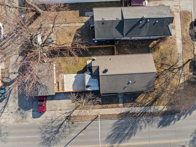 9301 S 54th Court, Oak Lawn, IL 60453